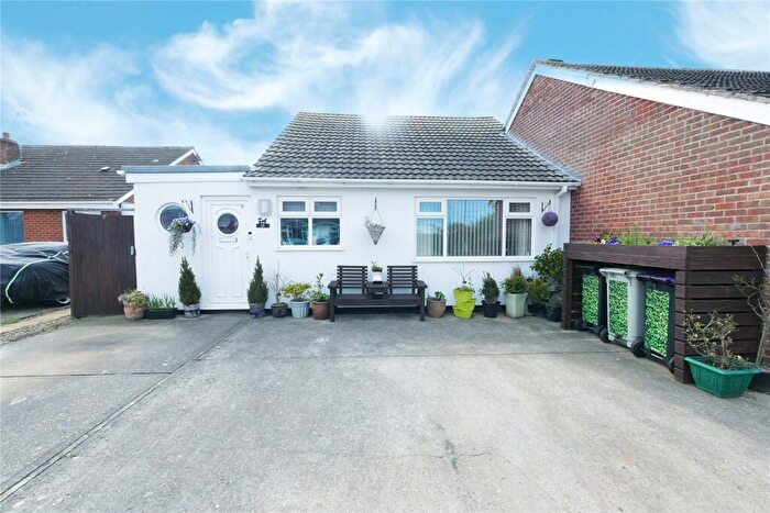 2 Bedroom Bungalow For Sale In Sandringham Drive, Sutton-on-Sea, Mablethorpe, Lincolnshire, LN12