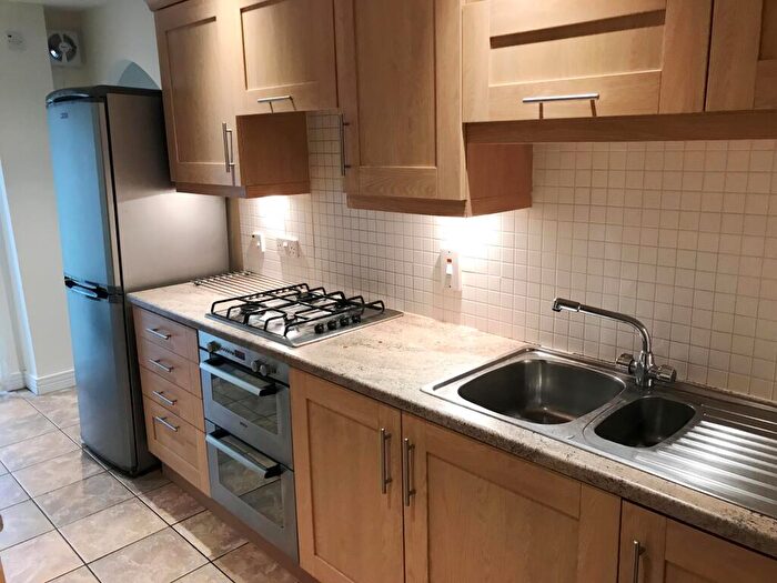 3 Bedroom Town House To Rent In Anchor Crescent, Hockley, Birmingham, B18