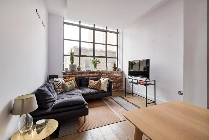 2 Bedroom Flat For Sale In Chatham Place, London, E9