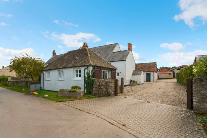 6 Bedroom Farm House To Rent In Lower Village Blunsdon, SN26