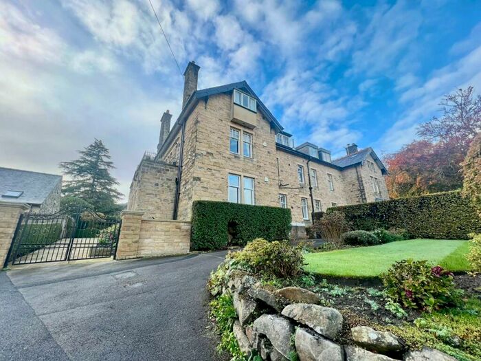 3 Bedroom Flat To Rent In Kings Road, Ilkley, West Yorkshire, LS29