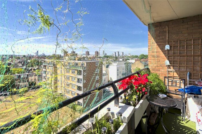 2 Bedroom Flat For Sale In Thackeray Court, Blythe Road, W14