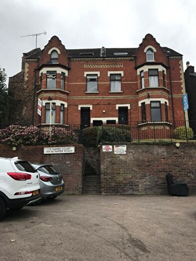 1 Bedroom Flat To Rent In Napier Road, LU1