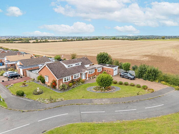 3 Bedroom Detached Bungalow For Sale In Warkton Lane, Barton Seagrave, NN15