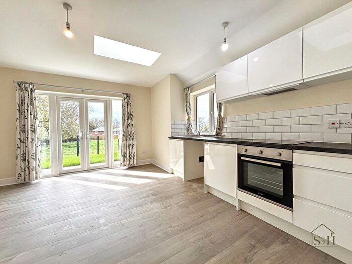 1 Bedroom Detached House For Sale In Stickfast Lane, Maidstone, ME17