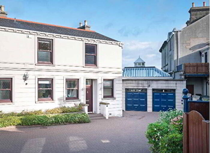 3 Bedroom Semi-Detached House For Sale In Seacourt, Bangor, BT20