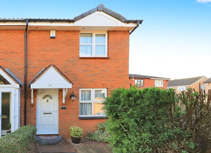 3 Bedroom Semi-Detached House For Sale In Leybourne Crescent, Pendeford, Wolverhampton, WV9