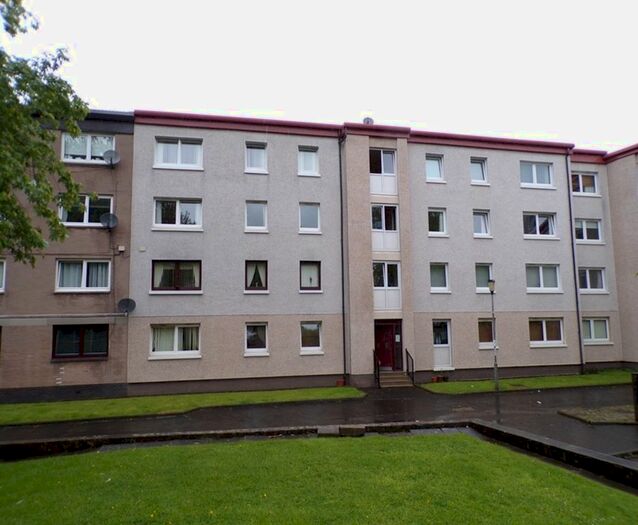 3 Bedroom Flat To Rent In Rossendale Court, Shawlands, Glasgow, G43
