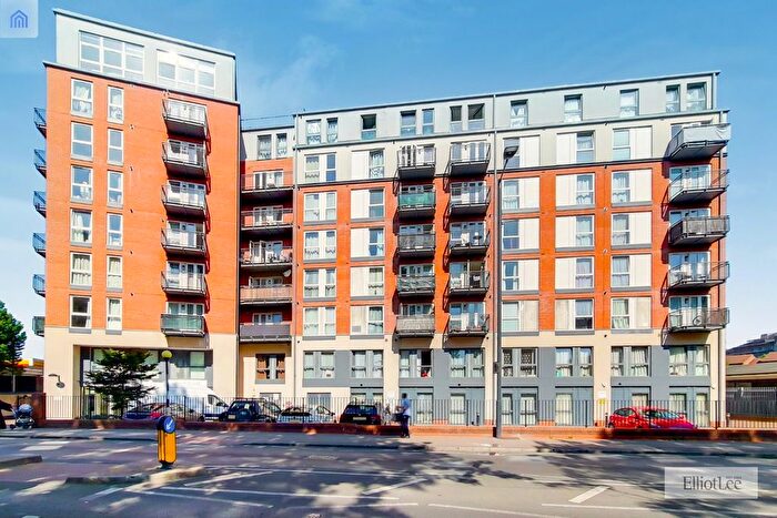 1 Bedroom Flat To Rent In East Croft House, Northolt Road, Harrow, Greater London, HA2