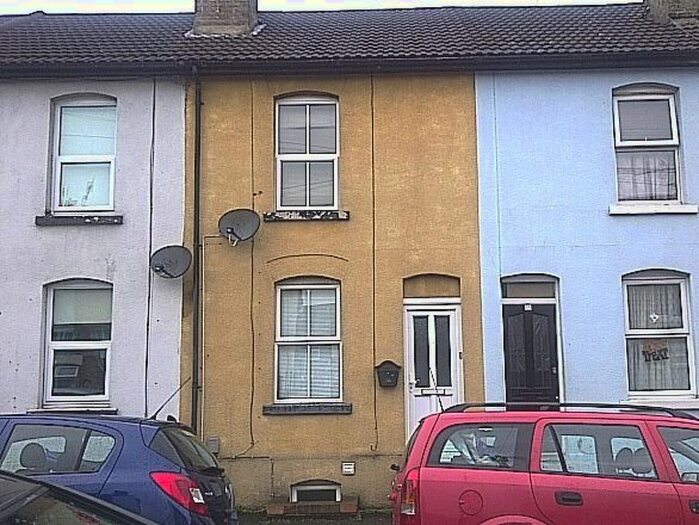 2 Bedroom Terraced House To Rent In Albany Road, Chatham, ME4