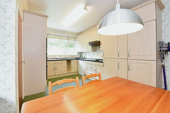 3 Bedroom Detached Bungalow For Sale In Mottram Old Road, Stalybridge, SK15