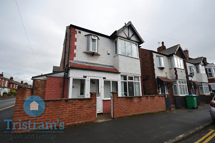 4 Bedroom Semi-Detached House To Rent In Greenfield Street, Dunkirk, NG7