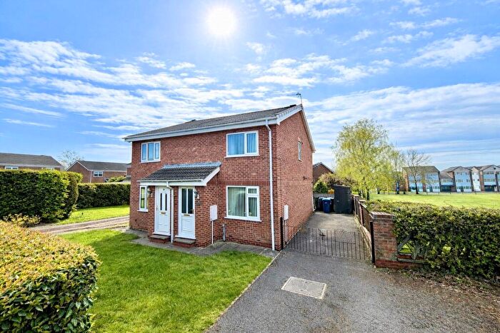 3 Bedroom Semi Detached House For Sale In Hailstone Drive, Northallerton, North Yorkshire, DL6