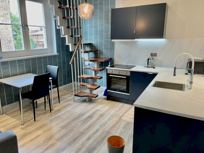 Studio To Rent In Barnsbury Road, Islington London, N1