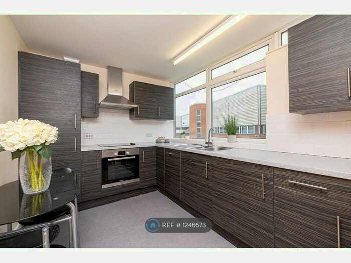 2 Bedroom Flat To Rent In Dugdale Court, Leamington Spa, CV31