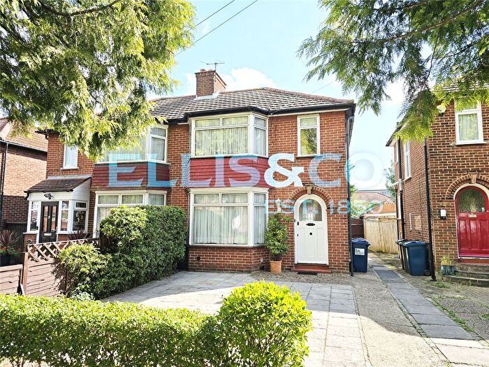 3 Bedroom Semi-Detached House To Rent In Peareswood Gardens, Stanmore, HA7
