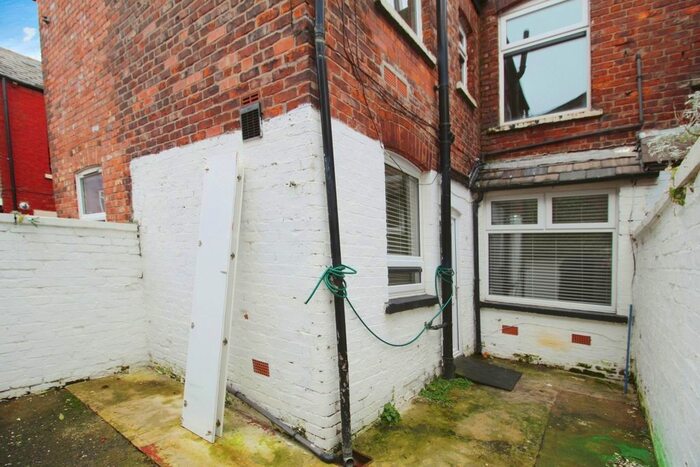 3 Bedroom Terraced House For Sale In Gorton Lane, Manchester, Greater Manchester, M18