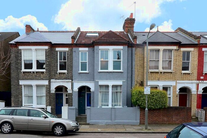 2 Bedroom Maisonette To Rent In Avarn Road, Tooting, London, SW17