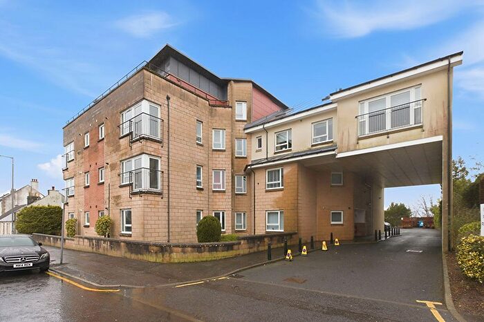 2 Bedroom Flat For Sale In Main Road, Elderslie, PA5