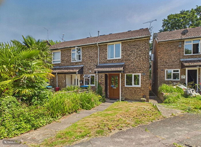 2 Bedroom End Of Terrace House For Sale In Drake Close, Horsham, West Sussex, RH12
