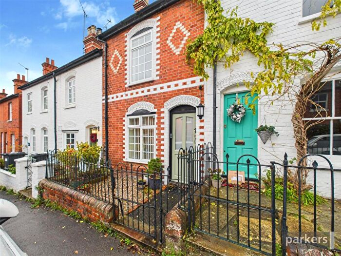 2 Bedroom Terraced House For Sale In Brook Street, Twyford, Reading, Berkshire, RG10