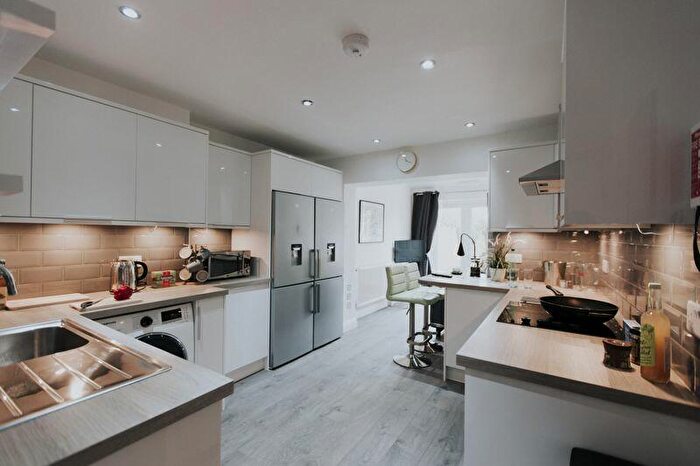 6 Bedroom House Of Multiple Occupation To Rent In Glyn Avenue, Didcot, OX11