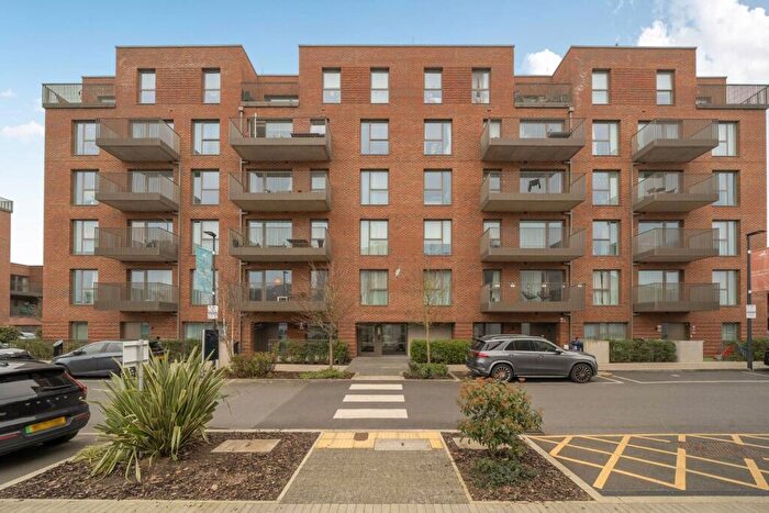 2 Bedroom Flat For Sale In Hargrave Drive, Harrow, HA1