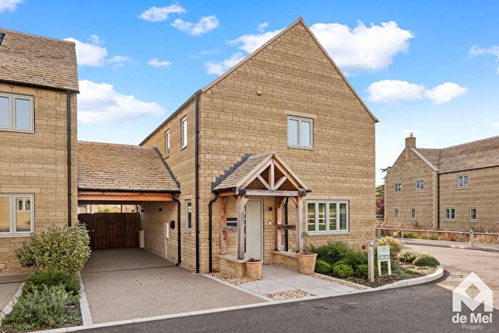 4 Bedroom Detached House For Sale In Saxon Drive, Greet, GL54