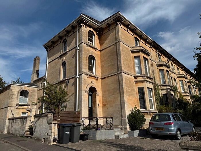 2 Bedroom Flat To Rent In Trowbridge Road, Bradford-On-Avon, Wiltshire, BA15