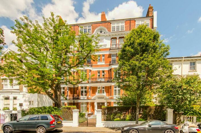 3 Bedroom Flat To Rent In Fernshaw Road, Chelsea, London, SW10