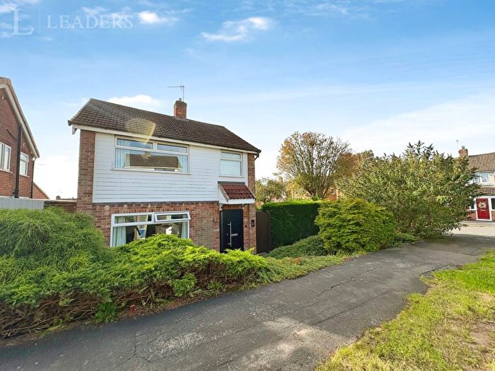 2 Bedroom Bungalow To Rent In Liskeard Drive, Allestree, Derby, DE22