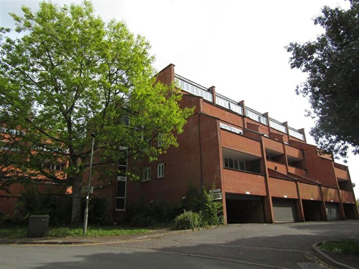 Property To Rent In Copplestone Drive, Exeter, EX4