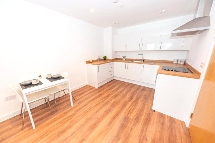 1 Bedroom Flat To Rent In The Gateway, Trafford Road, Salford, M5