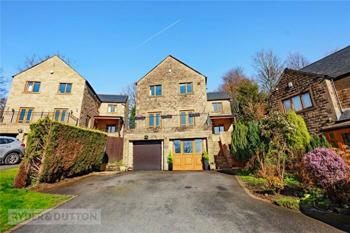 4 Bedroom Detached House For Sale In Low Grove Lane, Greenfield, Saddleworth, OL3