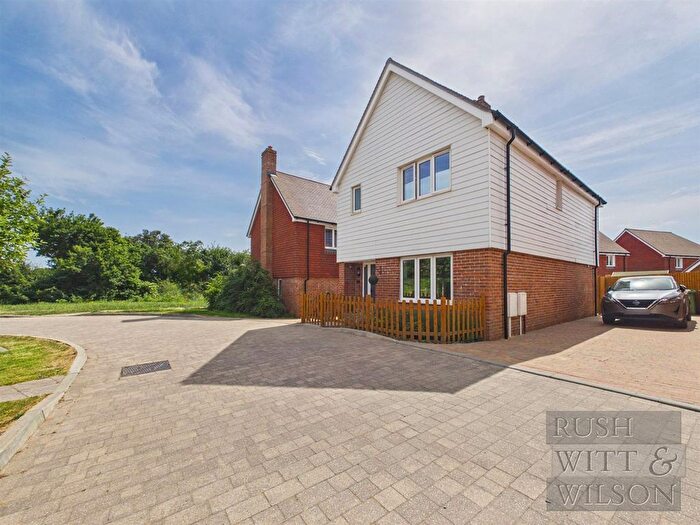 3 Bedroom Detached House For Sale In Warren Drive, Battle, TN33