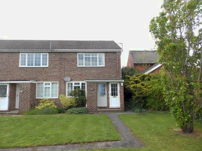 1 Bedroom Flat To Rent In Whitegates Close, Wrenthorpe, Wakefield WF1