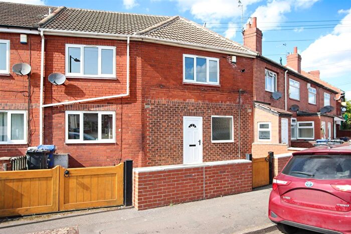 3 Bedroom Terraced House For Sale In Daw Lane, Bentley, Doncaster, DN5