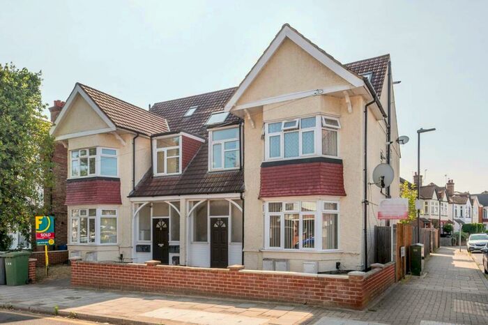 2 Bedroom Flat To Rent In Nibthwaite Road, Harrow, HA1