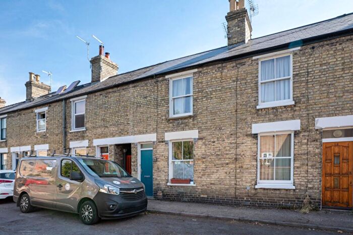 2 Bedroom Terraced House For Sale In York Terrace, Cambridge, CB1