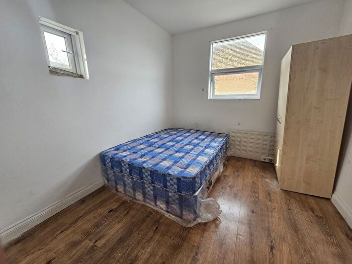 1 Bedroom Studio To Rent In Shelbourne Road, London, N17