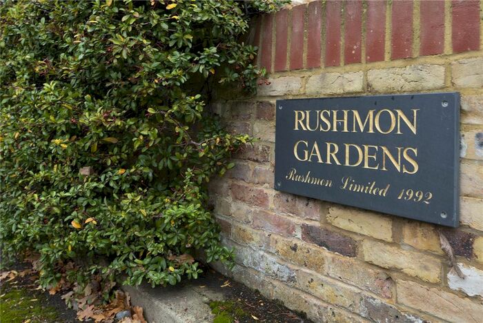 1 Bedroom Flat To Rent In Rushmon Gardens, Walton-On-Thames, Surrey, KT12