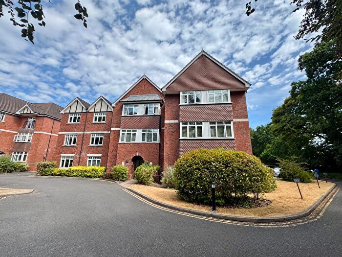 2 Bedroom Flat For Sale In Wake Green Road, Birmingham, B13