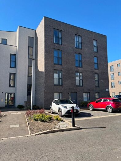 2 Bedroom Flat To Rent In Gaskell Street, Longstone, Edinburgh, EH14