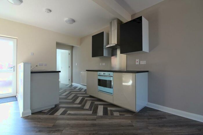 2 Bedroom Apartment To Rent In B Watnall Road, NG15