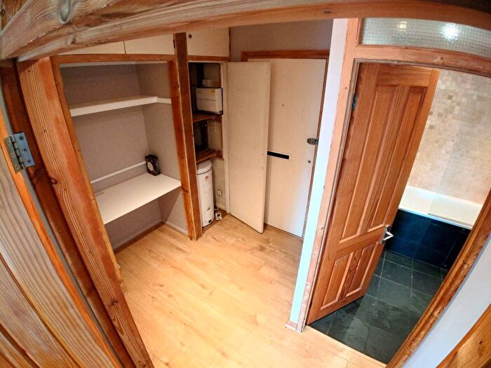 1 Bedroom Flat To Rent In Norman Court, Leigham Court Road, London, SW16