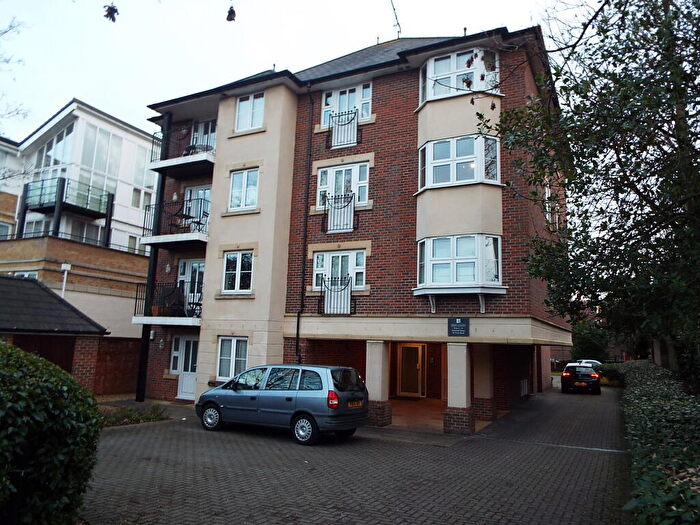 2 Bedroom Flat To Rent In Winn Road, Southampton, SO17