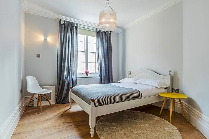 2 Bedroom Flat To Rent In Hastings Street, Bloomsbury, London, WC1H