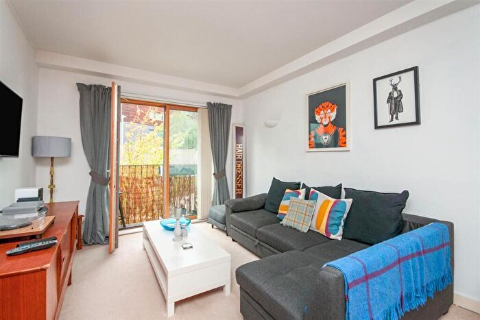 2 Bedroom Flat To Rent In Stroudley Road, Brighton, BN1