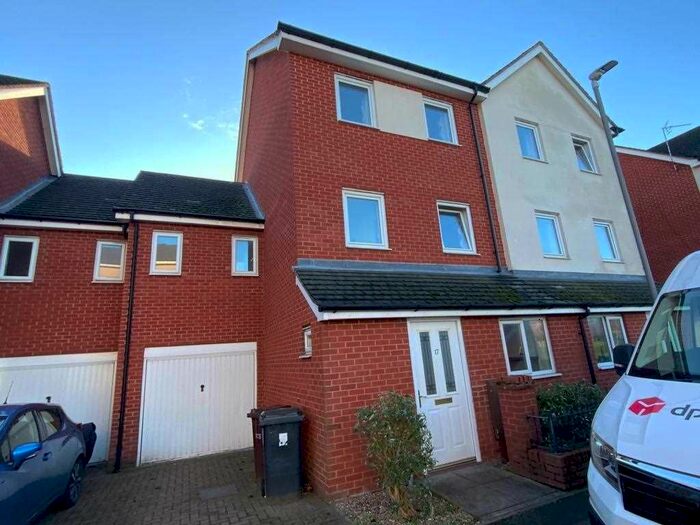 5 Bedroom Semi-Detached House To Rent In Jeremiah Road, Wolverhampton, WV10