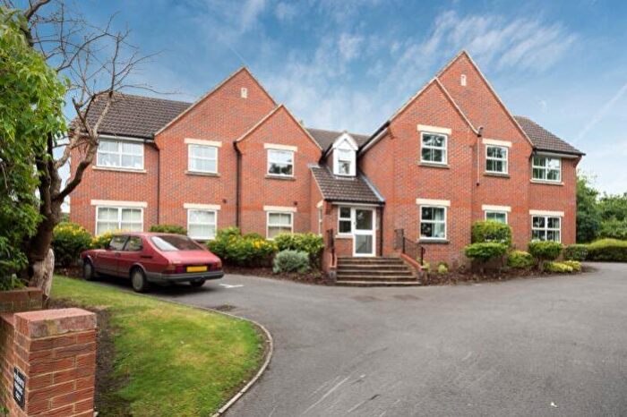 2 Bedroom Apartment To Rent In North Way, Headington, Oxfordshire, OX3
